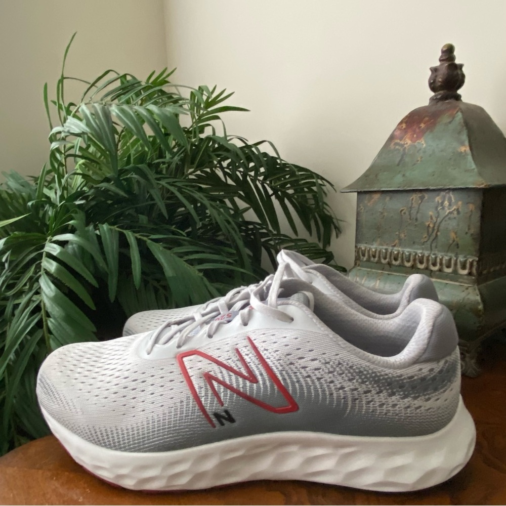 New Balance Light Gray Athletic Shoes - Picture 1 of 9